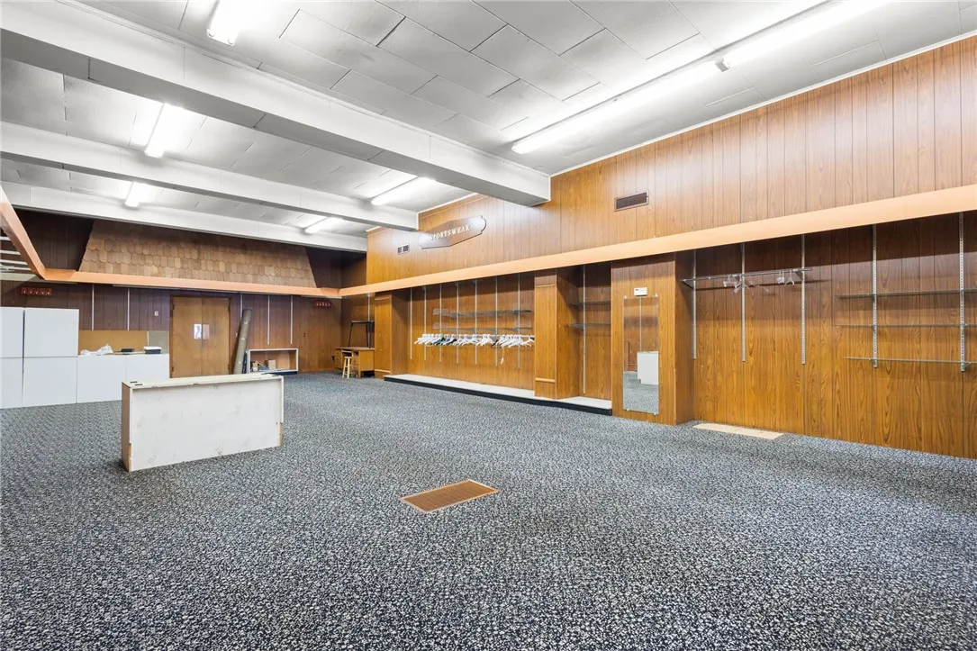 54-56 Main Street, Leroy, New York 14482, Leroy, New York 14482, ,Commercial Sale,For Sale,54-56 Main Street, Leroy, New York 14482,0,R1649848