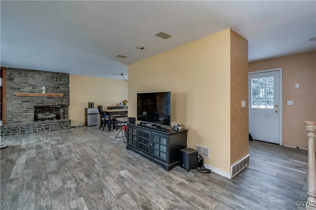 402 Barben Avenue, Watertown City, New York 13601, Watertown City, New York 13601, 4 Bedrooms Bedrooms, 10 Rooms Rooms,2 BathroomsBathrooms,Residential,For Sale,402 Barben Avenue, Watertown City, New York 13601,0,S1649817