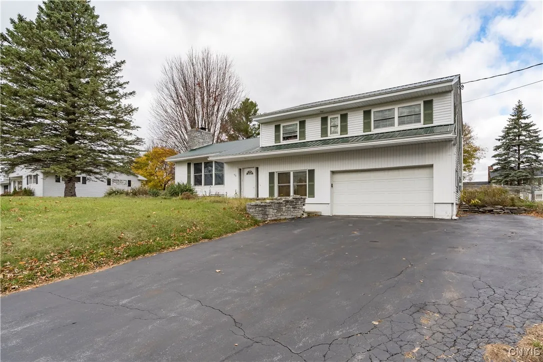 402 Barben Avenue, Watertown City, New York 13601, Watertown City, New York 13601, 4 Bedrooms Bedrooms, 10 Rooms Rooms,2 BathroomsBathrooms,Residential,For Sale,402 Barben Avenue, Watertown City, New York 13601,0,S1649817