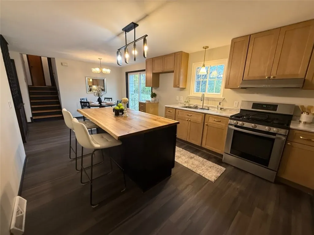 Kitchen - main floor