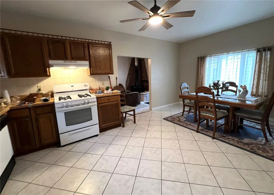 912 Magee Street, Elmira City, New York 14901, Elmira City, New York 14901, 4 Bedrooms Bedrooms, ,2 BathroomsBathrooms,Residential,For Sale,912 Magee Street, Elmira City, New York 14901,0,R1646787