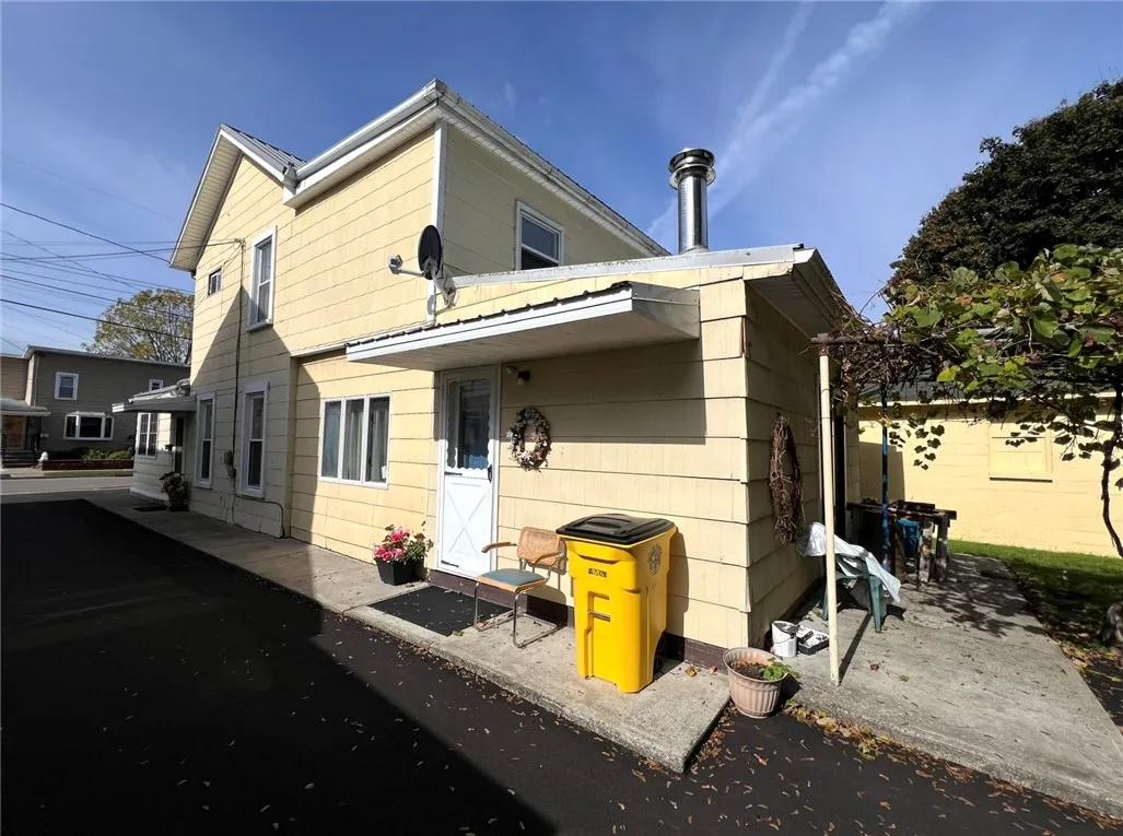 912 Magee Street, Elmira City, New York 14901, Elmira City, New York 14901, 4 Bedrooms Bedrooms, ,2 BathroomsBathrooms,Residential,For Sale,912 Magee Street, Elmira City, New York 14901,0,R1646787