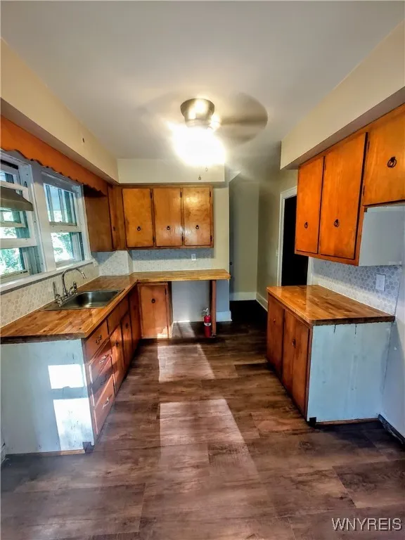 14230 School Street, Collins, New York 14034, Collins, New York 14034, 4 Bedrooms Bedrooms, 7 Rooms Rooms,2 BathroomsBathrooms,Residential,For Sale,14230 School Street, Collins, New York 14034,0,B1649869