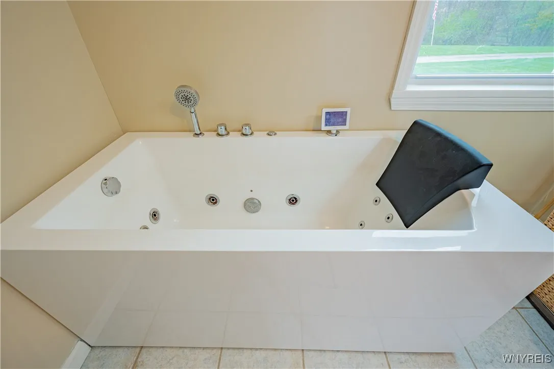 10867 Petrie Lane, Yates, New York 14098, Yates, New York 14098, 2 Bedrooms Bedrooms, 4 Rooms Rooms,1 BathroomBathrooms,Residential,For Sale,10867 Petrie Lane, Yates, New York 14098,0,B1649555