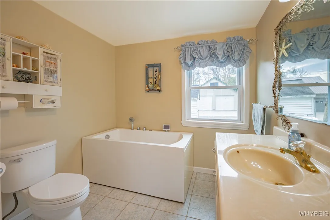 10867 Petrie Lane, Yates, New York 14098, Yates, New York 14098, 2 Bedrooms Bedrooms, 4 Rooms Rooms,1 BathroomBathrooms,Residential,For Sale,10867 Petrie Lane, Yates, New York 14098,0,B1649555