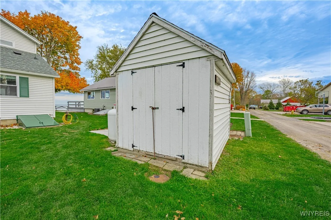 10867 Petrie Lane, Yates, New York 14098, Yates, New York 14098, 2 Bedrooms Bedrooms, 4 Rooms Rooms,1 BathroomBathrooms,Residential,For Sale,10867 Petrie Lane, Yates, New York 14098,0,B1649555