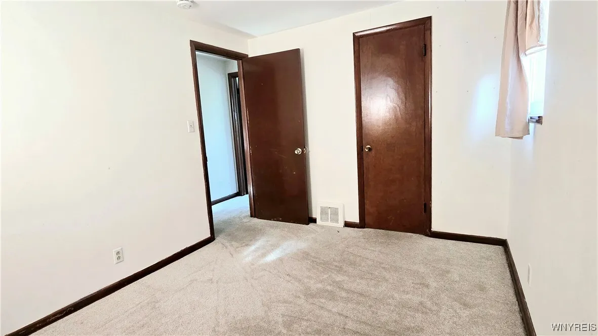 26 Alcona Avenue, Amherst, New York 14226, Amherst, New York 14226, 2 Bedrooms Bedrooms, 4 Rooms Rooms,1 BathroomBathrooms,Residential Lease,For Rent,26 Alcona Avenue, Amherst, New York 14226,0,B1648879