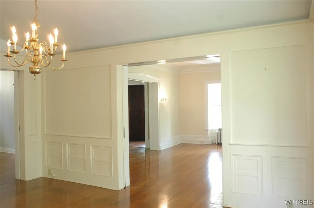 656 Lafayette Avenue, Buffalo, New York 14222, Buffalo, New York 14222, 1 Bedroom Bedrooms, 6 Rooms Rooms,1 BathroomBathrooms,Residential Lease,For Rent,656 Lafayette Avenue, Buffalo, New York 14222,0,B1649872