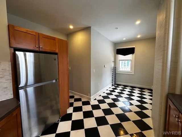 656 Lafayette Avenue, Buffalo, New York 14222, Buffalo, New York 14222, 1 Bedroom Bedrooms, 6 Rooms Rooms,1 BathroomBathrooms,Residential Lease,Closed,656 Lafayette Avenue, Buffalo, New York 14222,0,B1649872