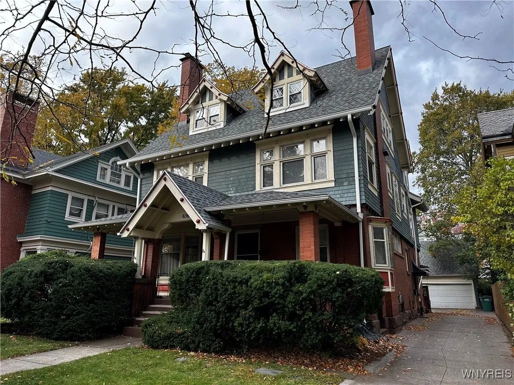 656 Lafayette Avenue, Buffalo, New York 14222, Buffalo, New York 14222, 1 Bedroom Bedrooms, 6 Rooms Rooms,1 BathroomBathrooms,Residential Lease,Closed,656 Lafayette Avenue, Buffalo, New York 14222,0,B1649872