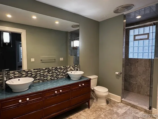 656 Lafayette Avenue, Buffalo, New York 14222, Buffalo, New York 14222, 1 Bedroom Bedrooms, 6 Rooms Rooms,1 BathroomBathrooms,Residential Lease,Closed,656 Lafayette Avenue, Buffalo, New York 14222,0,B1649872