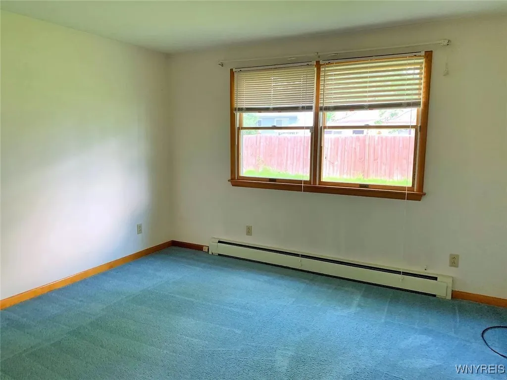 123 Ava Lane, Amherst, New York 14221, Amherst, New York 14221, 5 Bedrooms Bedrooms, 9 Rooms Rooms,2 BathroomsBathrooms,Residential Lease,For Rent,123 Ava Lane, Amherst, New York 14221,0,B1649873