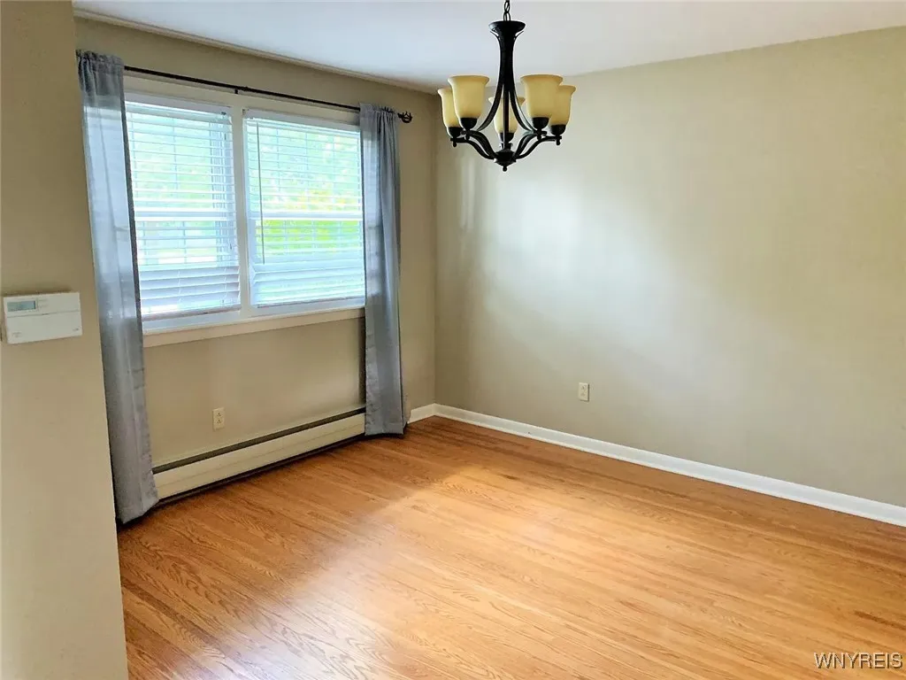 123 Ava Lane, Amherst, New York 14221, Amherst, New York 14221, 5 Bedrooms Bedrooms, 9 Rooms Rooms,2 BathroomsBathrooms,Residential Lease,For Rent,123 Ava Lane, Amherst, New York 14221,0,B1649873