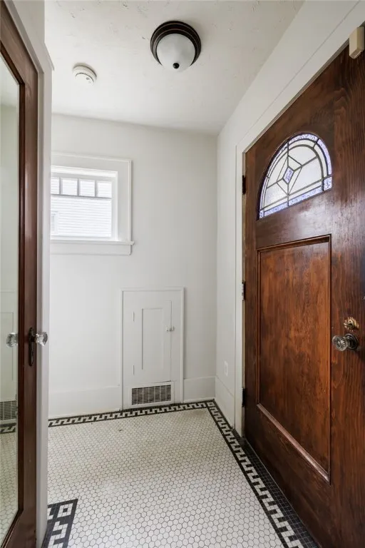 859 Thurston Road, Rochester, New York 14619, Rochester, New York 14619, 3 Bedrooms Bedrooms, 6 Rooms Rooms,1 BathroomBathrooms,Residential,For Sale,859 Thurston Road, Rochester, New York 14619,0,R1649436