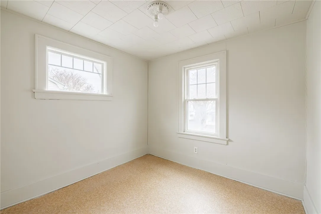 859 Thurston Road, Rochester, New York 14619, Rochester, New York 14619, 3 Bedrooms Bedrooms, 6 Rooms Rooms,1 BathroomBathrooms,Residential,For Sale,859 Thurston Road, Rochester, New York 14619,0,R1649436