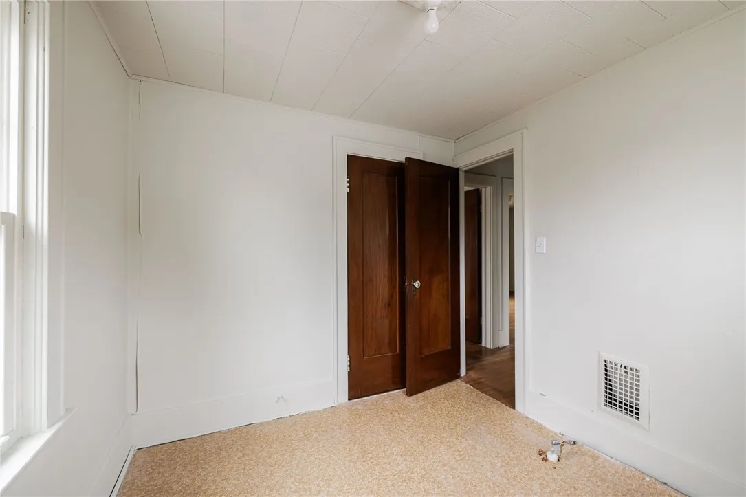 859 Thurston Road, Rochester, New York 14619, Rochester, New York 14619, 3 Bedrooms Bedrooms, 6 Rooms Rooms,1 BathroomBathrooms,Residential,For Sale,859 Thurston Road, Rochester, New York 14619,0,R1649436