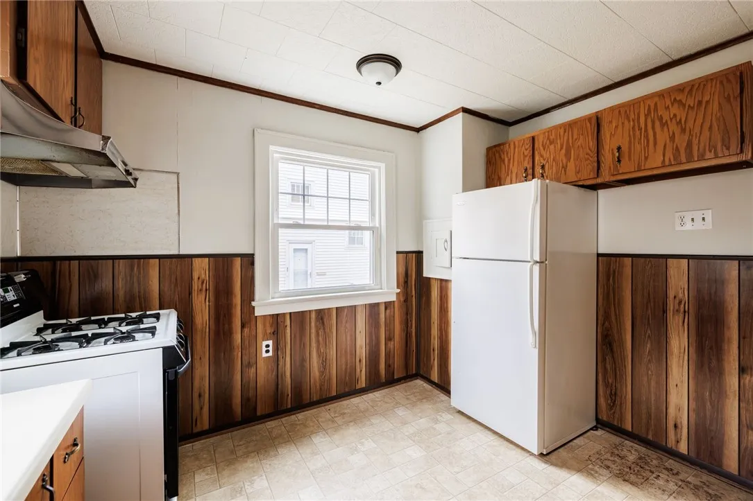 859 Thurston Road, Rochester, New York 14619, Rochester, New York 14619, 3 Bedrooms Bedrooms, 6 Rooms Rooms,1 BathroomBathrooms,Residential,For Sale,859 Thurston Road, Rochester, New York 14619,0,R1649436