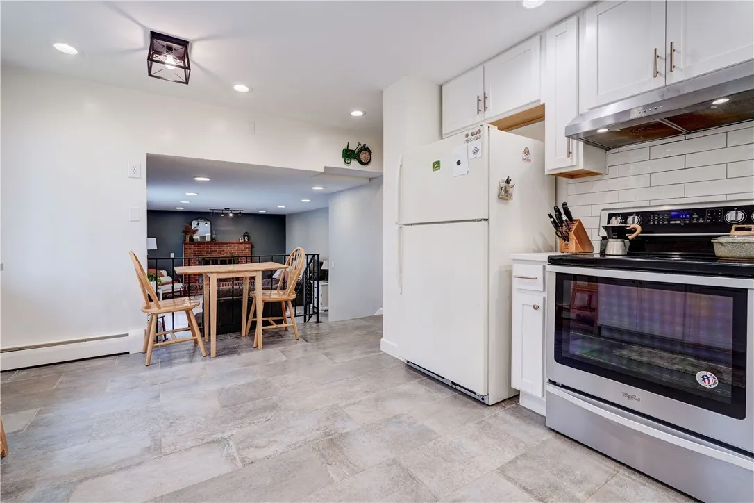 191 Widger Road, Ogden, New York 14559, Ogden, New York 14559, 3 Bedrooms Bedrooms, 8 Rooms Rooms,2 BathroomsBathrooms,Residential,For Sale,191 Widger Road, Ogden, New York 14559,0,R1649712