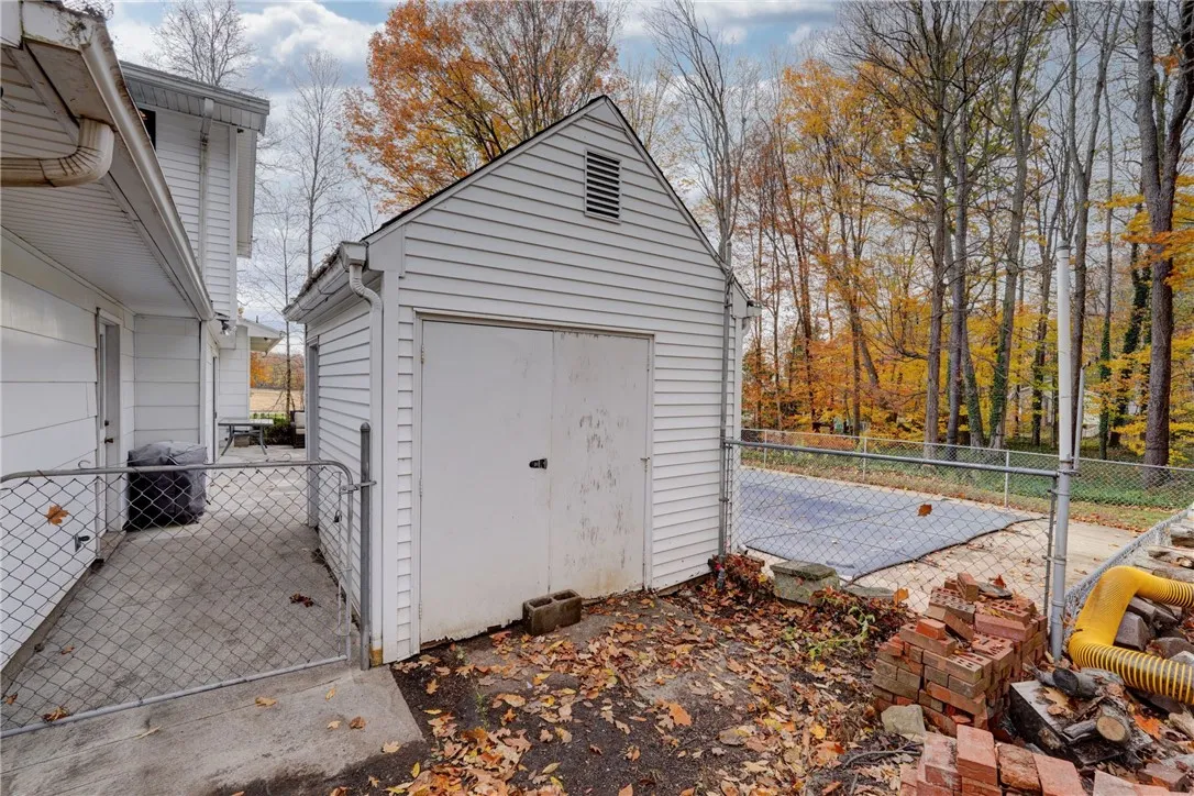 191 Widger Road, Ogden, New York 14559, Ogden, New York 14559, 3 Bedrooms Bedrooms, 8 Rooms Rooms,2 BathroomsBathrooms,Residential,For Sale,191 Widger Road, Ogden, New York 14559,0,R1649712