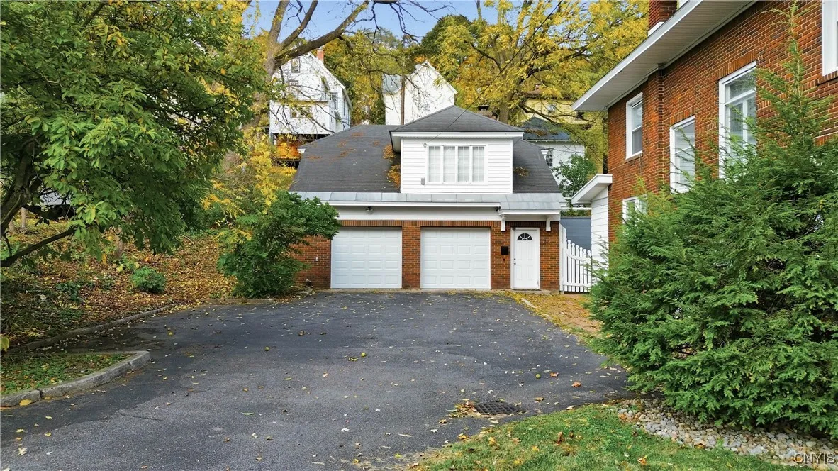 26 Burwell Street, Little Falls City, New York 133, Little Falls City, New York 13365, 6 Bedrooms Bedrooms, 19 Rooms Rooms,3 BathroomsBathrooms,Residential,For Sale,26 Burwell Street, Little Falls City, New York 133,0,S1649705