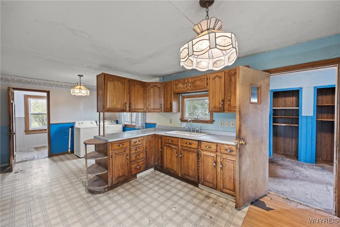 5390 Abel Road, Hamburg, New York 14075, Hamburg, New York 14075, 4 Bedrooms Bedrooms, 9 Rooms Rooms,1 BathroomBathrooms,Residential,For Sale,5390 Abel Road, Hamburg, New York 14075,0,B1649882