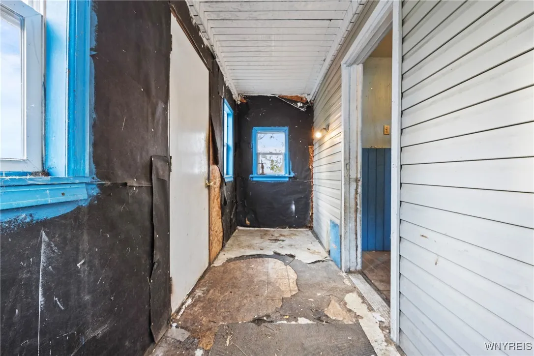 5390 Abel Road, Hamburg, New York 14075, Hamburg, New York 14075, 4 Bedrooms Bedrooms, 9 Rooms Rooms,1 BathroomBathrooms,Residential,For Sale,5390 Abel Road, Hamburg, New York 14075,0,B1649882