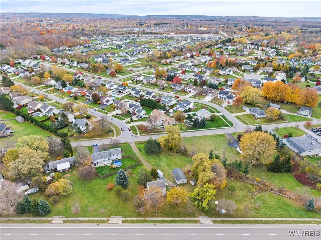 5390 Abel Road, Hamburg, New York 14075, Hamburg, New York 14075, 4 Bedrooms Bedrooms, 9 Rooms Rooms,1 BathroomBathrooms,Residential,For Sale,5390 Abel Road, Hamburg, New York 14075,0,B1649882