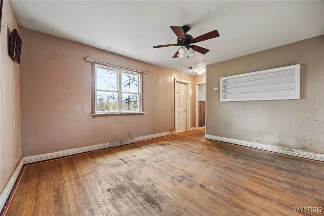 5390 Abel Road, Hamburg, New York 14075, Hamburg, New York 14075, 4 Bedrooms Bedrooms, 9 Rooms Rooms,1 BathroomBathrooms,Residential,For Sale,5390 Abel Road, Hamburg, New York 14075,0,B1649882