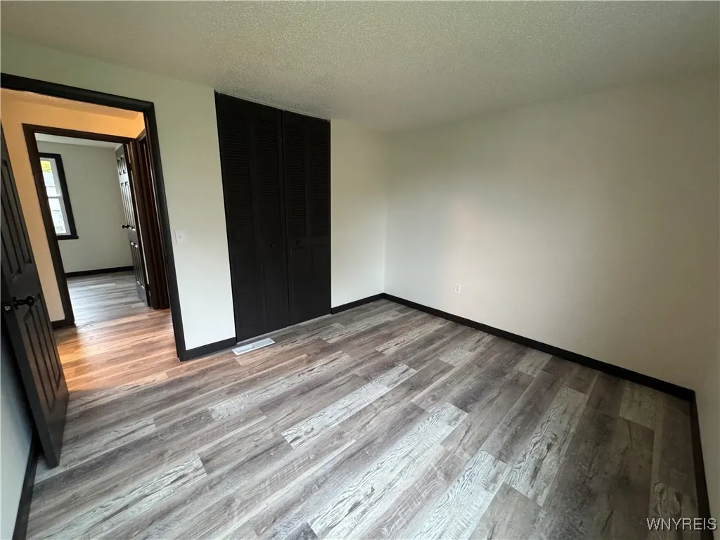 7007 Northview Drive, Lockport Town, New York 1409, Lockport Town, New York 14094, 3 Bedrooms Bedrooms, 10 Rooms Rooms,1 BathroomBathrooms,Residential,For Sale,7007 Northview Drive, Lockport Town, New York 1409,0,B1649821