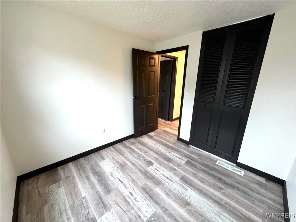 7007 Northview Drive, Lockport Town, New York 1409, Lockport Town, New York 14094, 3 Bedrooms Bedrooms, 10 Rooms Rooms,1 BathroomBathrooms,Residential,For Sale,7007 Northview Drive, Lockport Town, New York 1409,0,B1649821