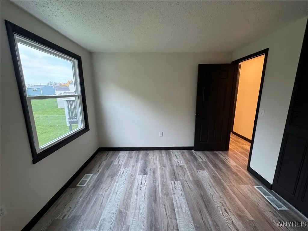 7007 Northview Drive, Lockport Town, New York 1409, Lockport Town, New York 14094, 3 Bedrooms Bedrooms, 10 Rooms Rooms,1 BathroomBathrooms,Residential,For Sale,7007 Northview Drive, Lockport Town, New York 1409,0,B1649821