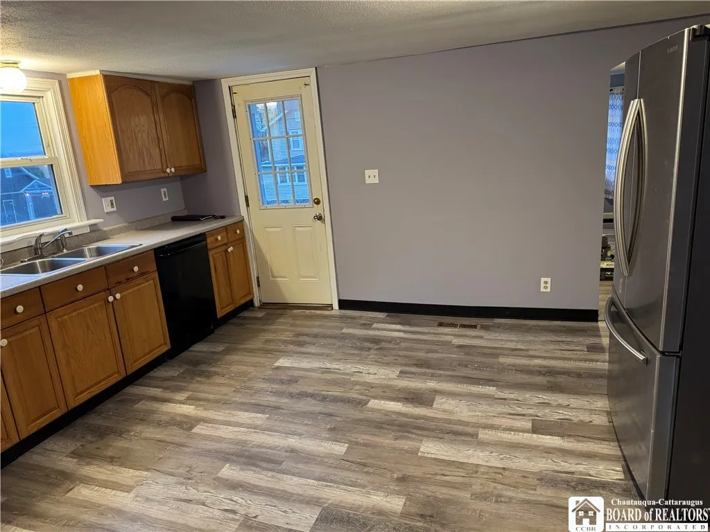 55 West 5th Street, Ellicott, New York 14701, Ellicott, New York 14701, 3 Bedrooms Bedrooms, 7 Rooms Rooms,1 BathroomBathrooms,Residential,For Sale,55 West 5th Street, Ellicott, New York 14701,0,R1649865