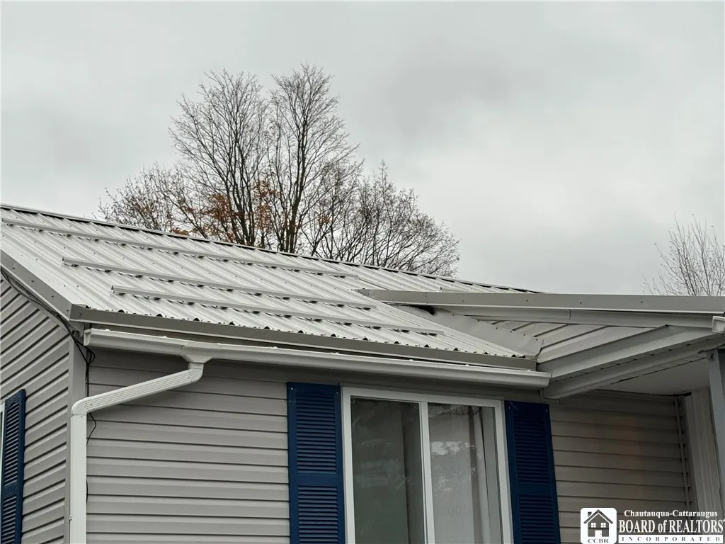 55 West 5th Street, Ellicott, New York 14701, Ellicott, New York 14701, 3 Bedrooms Bedrooms, 7 Rooms Rooms,1 BathroomBathrooms,Residential,For Sale,55 West 5th Street, Ellicott, New York 14701,0,R1649865