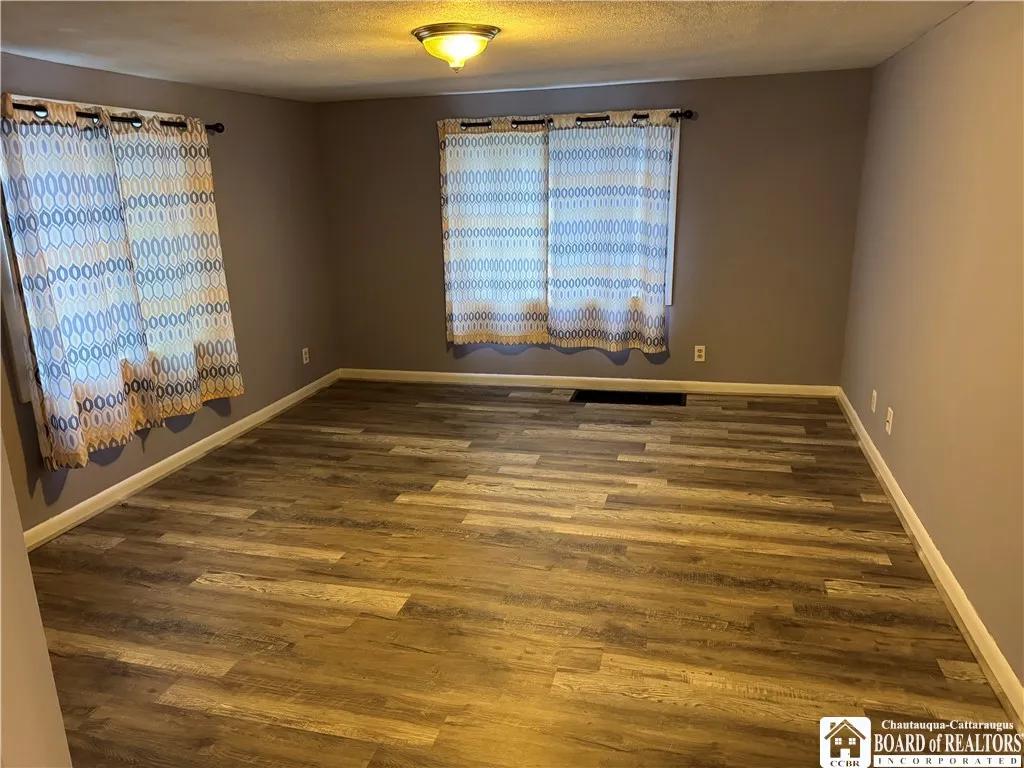 55 West 5th Street, Ellicott, New York 14701, Ellicott, New York 14701, 3 Bedrooms Bedrooms, 7 Rooms Rooms,1 BathroomBathrooms,Residential,For Sale,55 West 5th Street, Ellicott, New York 14701,0,R1649865