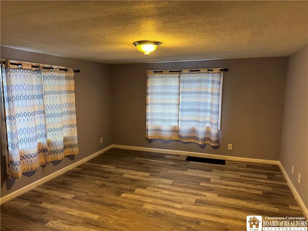 55 West 5th Street, Ellicott, New York 14701, Ellicott, New York 14701, 3 Bedrooms Bedrooms, 7 Rooms Rooms,1 BathroomBathrooms,Residential,For Sale,55 West 5th Street, Ellicott, New York 14701,0,R1649865