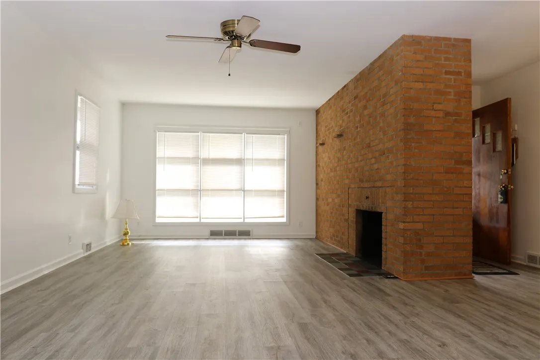 2628 Ridgeway Avenue, Greece, New York 14626, Greece, New York 14626, 3 Bedrooms Bedrooms, 6 Rooms Rooms,1 BathroomBathrooms,Residential,For Sale,2628 Ridgeway Avenue, Greece, New York 14626,0,R1649690