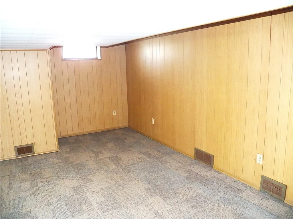 2628 Ridgeway Avenue, Greece, New York 14626, Greece, New York 14626, 3 Bedrooms Bedrooms, 6 Rooms Rooms,1 BathroomBathrooms,Residential,For Sale,2628 Ridgeway Avenue, Greece, New York 14626,0,R1649690