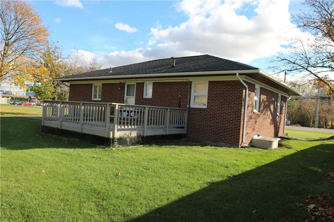 2628 Ridgeway Avenue, Greece, New York 14626, Greece, New York 14626, 3 Bedrooms Bedrooms, 6 Rooms Rooms,1 BathroomBathrooms,Residential,For Sale,2628 Ridgeway Avenue, Greece, New York 14626,0,R1649690