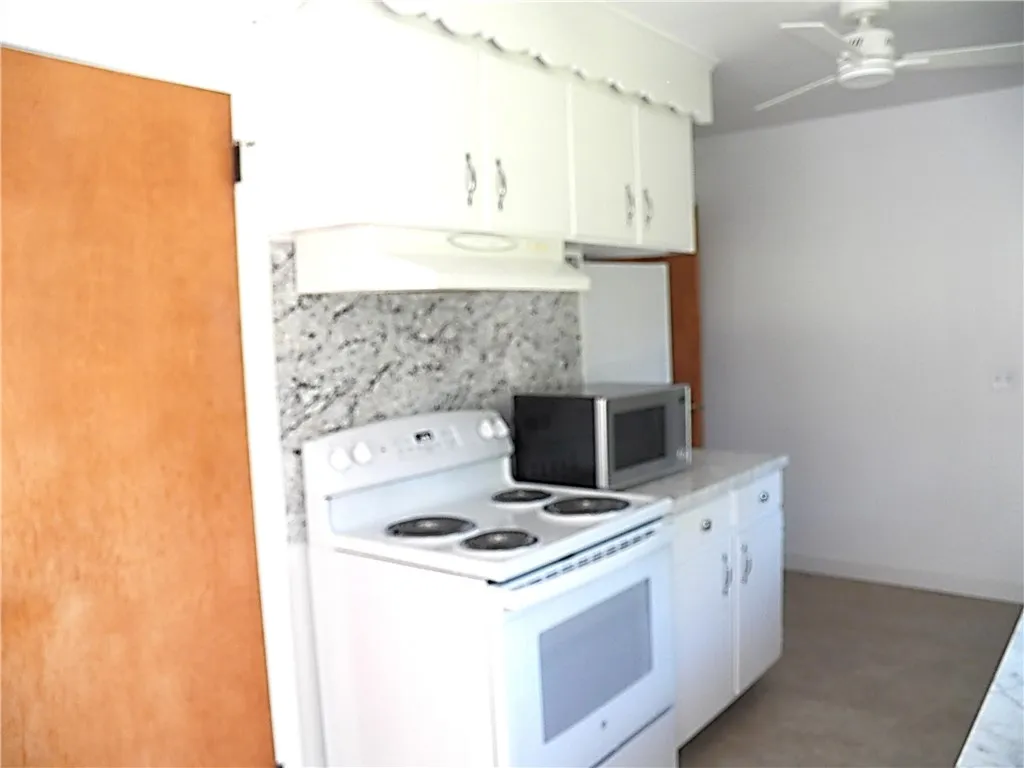 2628 Ridgeway Avenue, Greece, New York 14626, Greece, New York 14626, 3 Bedrooms Bedrooms, 6 Rooms Rooms,1 BathroomBathrooms,Residential,For Sale,2628 Ridgeway Avenue, Greece, New York 14626,0,R1649690