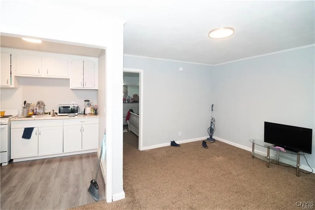 827 Park Street, Syracuse, New York 13208, Syracuse, New York 13208, 12 Bedrooms Bedrooms, ,Multi Family,For Sale,827 Park Street, Syracuse, New York 13208,0,S1649229