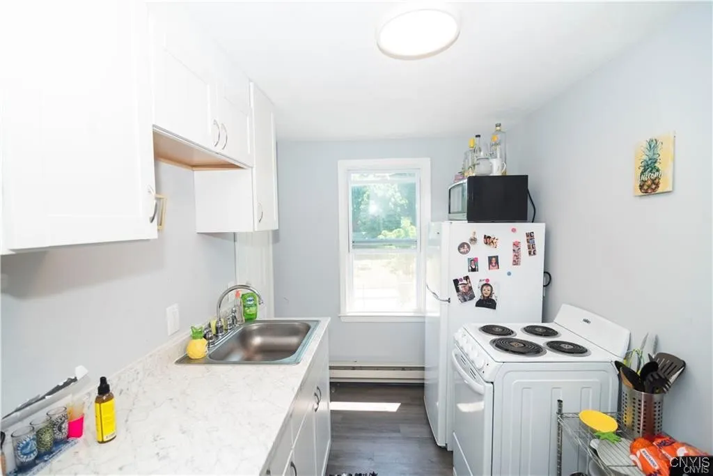 827 Park Street, Syracuse, New York 13208, Syracuse, New York 13208, 12 Bedrooms Bedrooms, ,Multi Family,For Sale,827 Park Street, Syracuse, New York 13208,0,S1649229