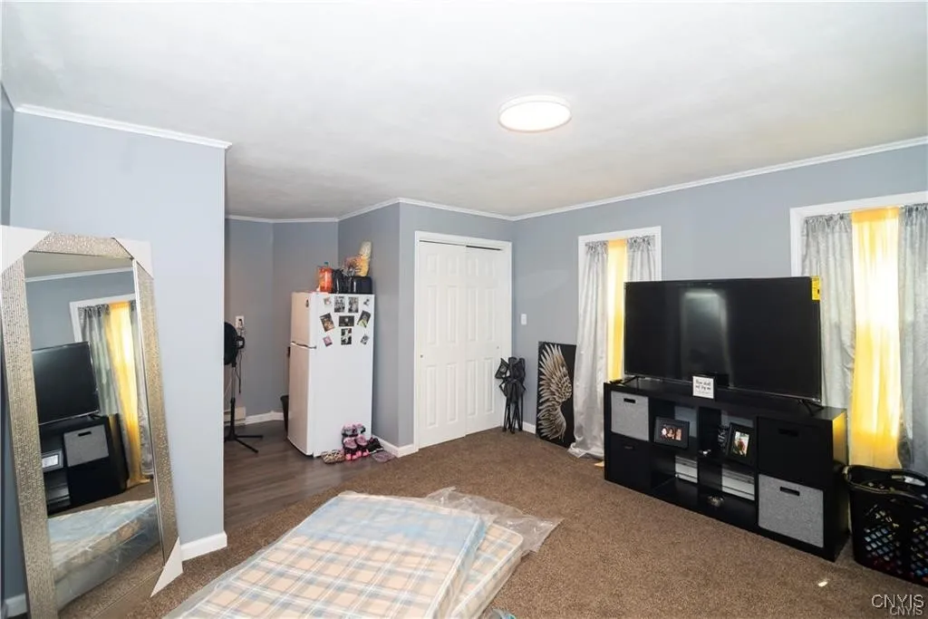 827 Park Street, Syracuse, New York 13208, Syracuse, New York 13208, 12 Bedrooms Bedrooms, ,Multi Family,For Sale,827 Park Street, Syracuse, New York 13208,0,S1649229