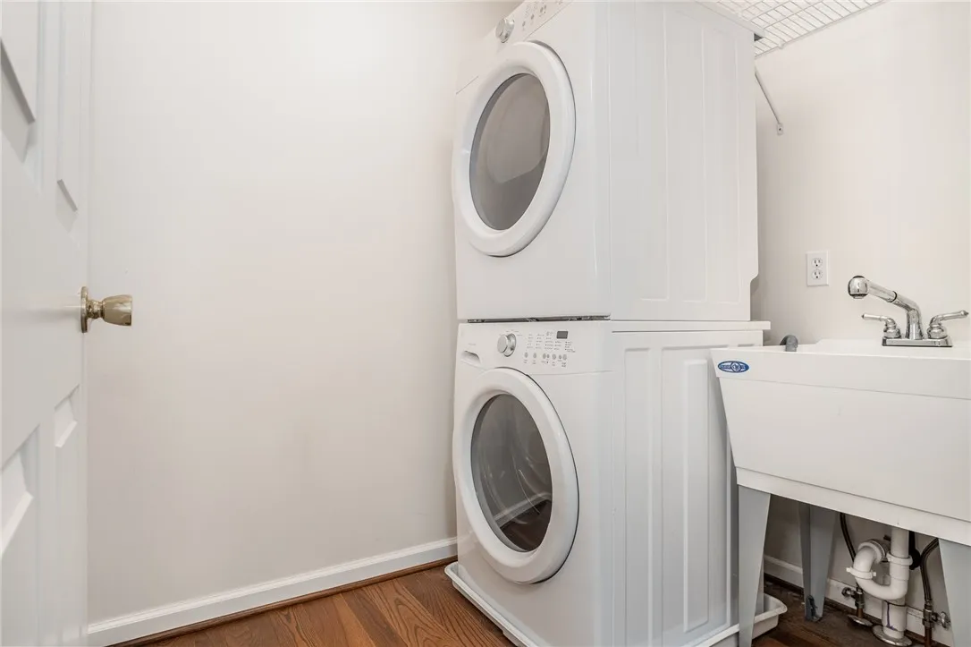 293 Whispering Pines Circle, Greece, New York 1461, Greece, New York 14612, 3 Bedrooms Bedrooms, 7 Rooms Rooms,2 BathroomsBathrooms,Residential,For Sale,293 Whispering Pines Circle, Greece, New York 1461,0,R1649850