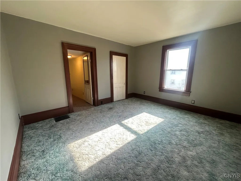 110 Spencer St Street, Lenox, New York 13032, Lenox, New York 13032, 3 Bedrooms Bedrooms, 6 Rooms Rooms,1 BathroomBathrooms,Residential,For Sale,110 Spencer St Street, Lenox, New York 13032,0,S1649313