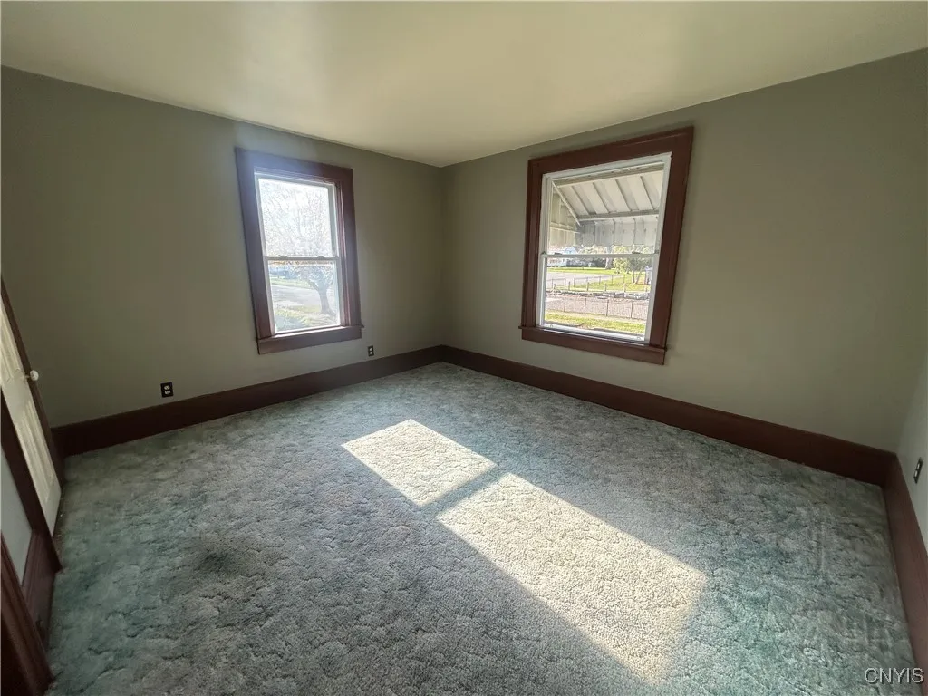 110 Spencer St Street, Lenox, New York 13032, Lenox, New York 13032, 3 Bedrooms Bedrooms, 6 Rooms Rooms,1 BathroomBathrooms,Residential,For Sale,110 Spencer St Street, Lenox, New York 13032,0,S1649313