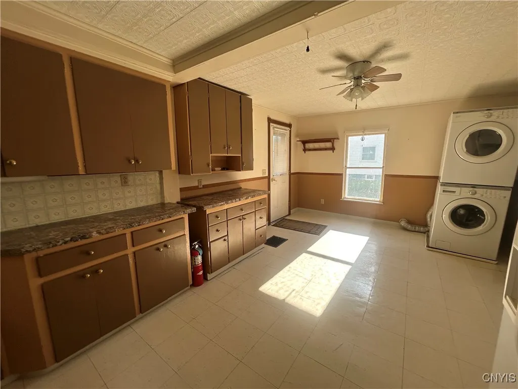 110 Spencer St Street, Lenox, New York 13032, Lenox, New York 13032, 3 Bedrooms Bedrooms, 6 Rooms Rooms,1 BathroomBathrooms,Residential,For Sale,110 Spencer St Street, Lenox, New York 13032,0,S1649313