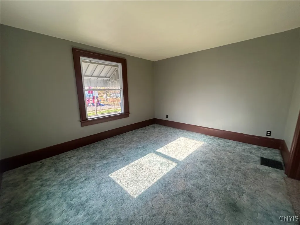 110 Spencer St Street, Lenox, New York 13032, Lenox, New York 13032, 3 Bedrooms Bedrooms, 6 Rooms Rooms,1 BathroomBathrooms,Residential,For Sale,110 Spencer St Street, Lenox, New York 13032,0,S1649313