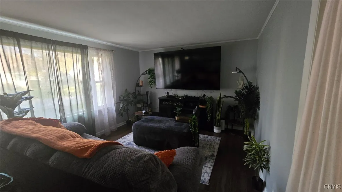 614 Breman Avenue, Salina, New York 13211, Salina, New York 13211, 3 Bedrooms Bedrooms, 5 Rooms Rooms,1 BathroomBathrooms,Residential Lease,For Rent,614 Breman Avenue, Salina, New York 13211,0,S1649903