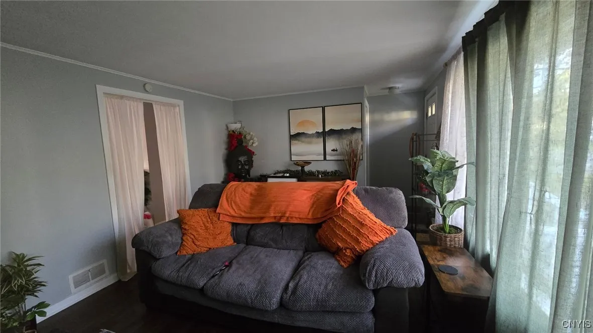 614 Breman Avenue, Salina, New York 13211, Salina, New York 13211, 3 Bedrooms Bedrooms, 5 Rooms Rooms,1 BathroomBathrooms,Residential Lease,For Rent,614 Breman Avenue, Salina, New York 13211,0,S1649903