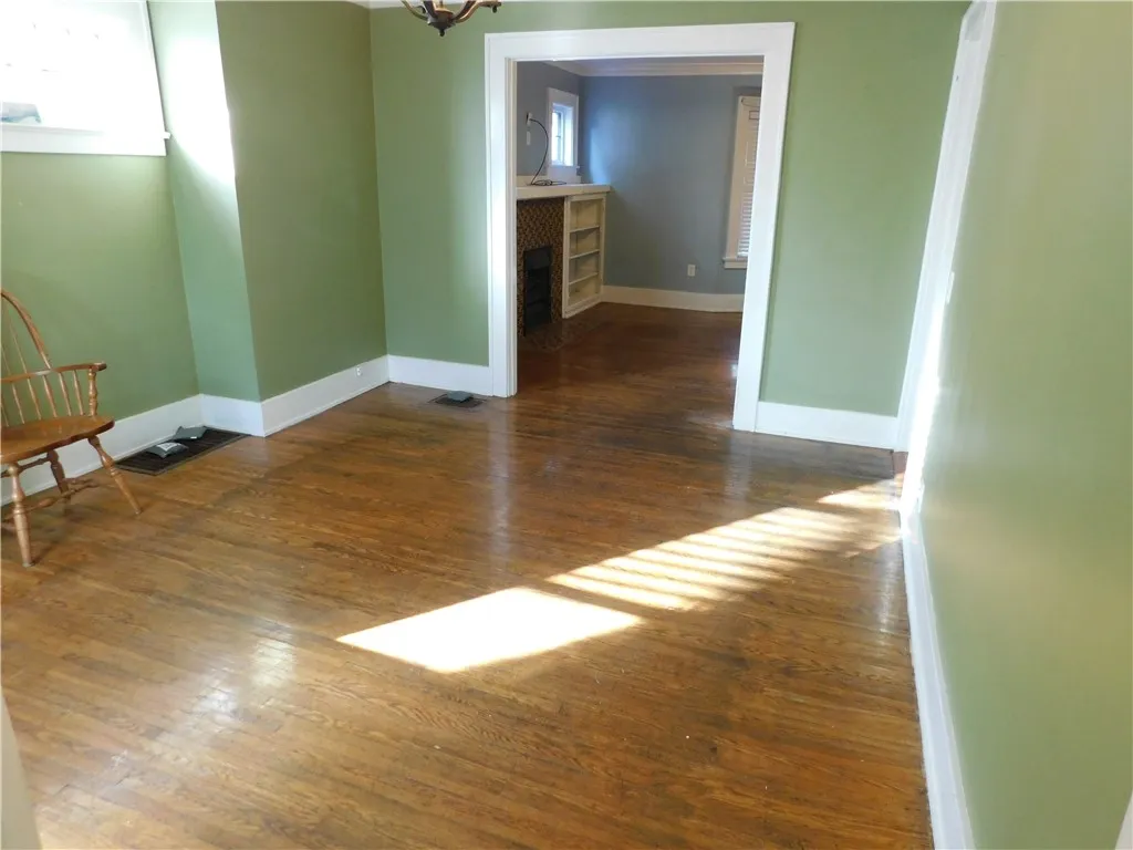 125 West High, Rochester, New York 14619, Rochester, New York 14619, 3 Bedrooms Bedrooms, 7 Rooms Rooms,1 BathroomBathrooms,Residential Lease,For Rent,125 West High, Rochester, New York 14619,0,R1649656